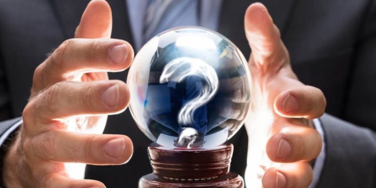 Strategic Chaos or Tactical Goldmine? What QQQ’s Chart is Whispering Right Now