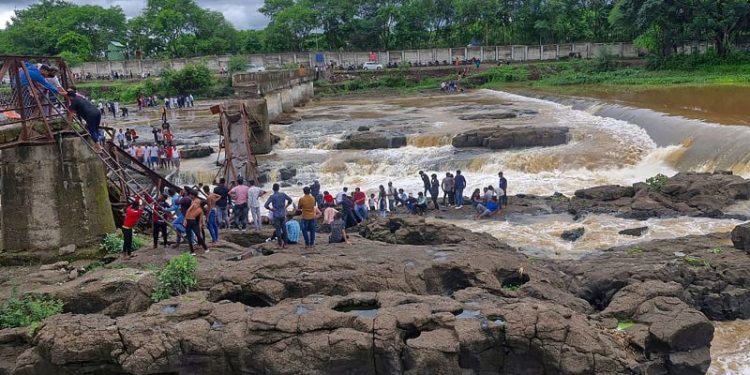 At least two dead after bridge collapses in India tourist destination